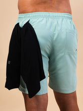 Indlæs billede i galleriet, Model Back: Uv Line Bermuda / Short Pour Homme Shorts Acqua Boxer Indigo Upf50+