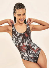 Indlæs billede i galleriet, Model Front: Uv Line Une Pièce Swimsuit Coqueiros Bege Upf50+