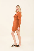 Indlæs billede i galleriet, Image 02: Uv Line Chemise Shirtdress Copenhagen Caramelo Upf50+