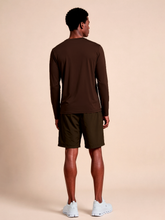 Indlæs billede i galleriet, Model Back: Uv Line T-Shirt Longsleeve New Fit Textura Masc Brown Upf50+