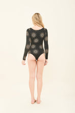 Indlæs billede i galleriet, Model Back: Uv Line Une Pièce Marina Shine Preto Malva