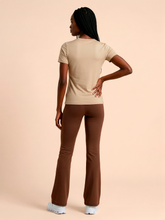 Indlæs billede i galleriet, Model Back: Uv Line T-Shirt Longsleeve Fem New Fit Sand Upf50+