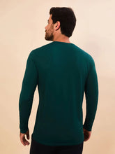 Indlæs billede i galleriet, Model Back: Uv Line T-Shirt Longsleeve Masc New Fit Petroleo Upf50+