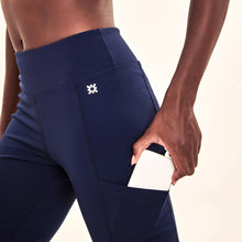 Indlæs billede i galleriet, Image 05: Uv Line Fitness Bas Legging Fit Aspen Navy Blue Upf50+