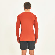 Indlæs billede i galleriet, Model Back: Uv Line T-Shirt Longsleeve Sport Fit Ferrugem Upf50+