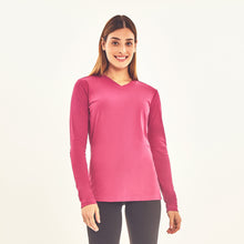 Indlæs billede i galleriet, Model Front: Uv Line T-Shirt Longsleeve Sport Fit Fuchsia Upf50+