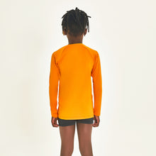 Indlæs billede i galleriet, Model Back: Uv Line T-Shirt Longsleeve Uprpo Inf Amarelo Queimado Upf50+