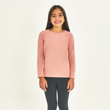 Indlæs billede i galleriet, Model Front: Uv Line T-Shirt Longsleeve Uprpo Inf Rose Upf50+