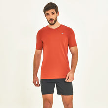 Indlæs billede i galleriet, Model Front: Uv Line Fitness Haut T-Shirt Sport Fit Ferrugem Upf50+