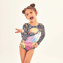 Indlæs billede i galleriet, Model Front: Uv Line Une Pièce Fille Swimsuit Girl Tucano Upf50+
