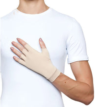 Indlæs billede i galleriet, Model Front: Uv Line Gants Short Gloves Uni Beige Upf50+
