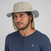 Indlæs billede i galleriet, Model Front: Uv Line Chapeau Legionnaire Chapeu Kansas Nac Areia/Cinza
