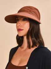 Indlæs billede i galleriet, Image 02: Uv Line Casquette Visor Capri Colors Nac Fem Coniac Upf50+
