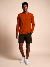 Indlæs billede i galleriet, Model Front: Uv Line T-Shirt Longsleeve Uvpro Brasil Masc Pitanga Upf50+
