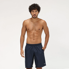 Indlæs billede i galleriet, Model Front: Uv Line Bermuda / Short Pour Homme Shorts New Fit Br Masc Navy Blue Upf50+
