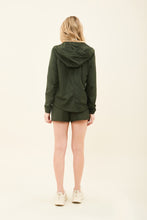 Indlæs billede i galleriet, Model Back: Uv Line Fitness Robes Bag-Foldable Windbreaker Jacket Verde Militar
