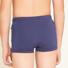Indlæs billede i galleriet, Model Back: Uv Line Maillot De Bain Garçon Trunks Kids F Inf Navy Blue Upf50+
