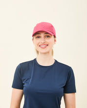 Indlæs billede i galleriet, Beach Tennis Cap Fuchsia UPF50+
