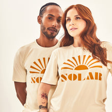 Indlæs billede i galleriet, Gallery: Uv Line Fitness Haut T-Shirt Solar Off White Upf50+
