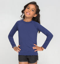 Indlæs billede i galleriet, Model Front: Uv Line T-Shirt Longsleeve Uvpro Kids Navy Blue Upf50+
