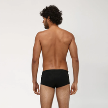 Indlæs billede i galleriet, Model Back: Uv Line Sunga / Boxer Swim Trunks Masc Black Upf50+
