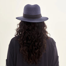Indlæs billede i galleriet, Model Back: Uv Line Chapeau Panama Hat Shanghai Imp Uni Navy Blue Upf50+
