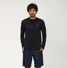 Indlæs billede i galleriet, Model Front: Uv Line T-Shirt Longsleeve Uvpro Preto
