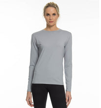 Indlæs billede i galleriet, Model Front: Uv Line T-Shirt Longsleeve Uvpro Fem Grey Upf50+
