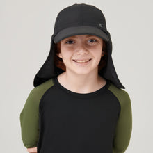 Indlæs billede i galleriet, Model Front: Uv Line Casquette Cap Legionario Teens Inf Black Upf50+
