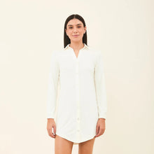 Indlæs billede i galleriet, Model Front: Uv Line Chemise Shirtdress Copenhagen Offwhite Upf50+
