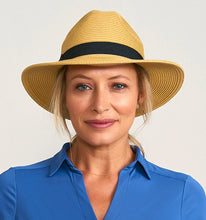 Indlæs billede i galleriet, Model Front: Uv Line Chapeau Panama Hat Shanghai Imp Uni Sand Black Upf50+
