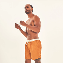 Indlæs billede i galleriet, Image 03: Uv Line Bermuda / Short Pour Homme Shorts Boxer Ocre Upf50+
