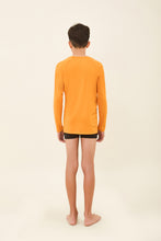 Indlæs billede i galleriet, Model Back: Uv Line T-Shirt Kids Longsleeve Uvpro Laranja
