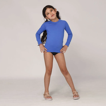 Indlæs billede i galleriet, Model Front: Uv Line T-Shirt Longsleeve Uvpro Kids Bic Blue Upf50+
