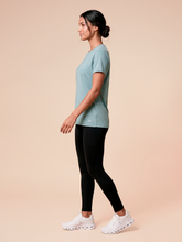 Indlæs billede i galleriet, Image 03: Uv Line Haut De Plage T-Shirt Uvpro Fem Green Water Upf50+
