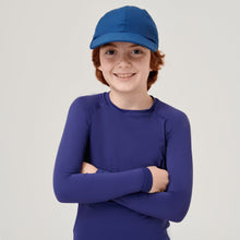 Indlæs billede i galleriet, Model Front: Uv Line Casquette Cap Teens Colors Inf Navyblue Upf50+

