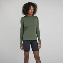 Indlæs billede i galleriet, Image 02: Uv Line T-Shirt Longsleeve Uvpro Fem Verde Militar Upf50+
