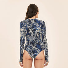 Indlæs billede i galleriet, Model Back: Uv Line Une Pièce Swimsuit Macae Coconut Palms Navy Blue Upf50+
