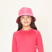 Indlæs billede i galleriet, Model Front: Uv Line Bob Basic Kids Pink Rosa Upf50+

