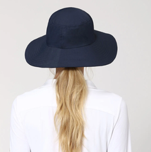 Indlæs billede i galleriet, Model Back: Uv Line Chapeau Souple/Capeline Hat Lyon Nac L Fem Navy Blue Upf50+
