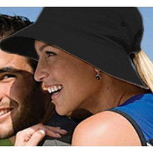 Indlæs billede i galleriet, Image 03: Uv Line Bob Hat California Nac Fem Black Upf50+
