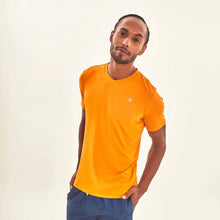Indlæs billede i galleriet, Image 03: Uv Line T-Shirt Pour Homme T-Shirt Sport Fit Orange Upf50+
