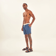 Indlæs billede i galleriet, Image 02: Uv Line Bermuda / Short Pour Homme Shorts Boxer Aco Off White Upf50+
