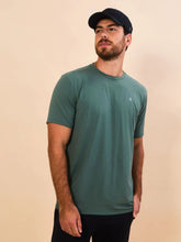 Indlæs billede i galleriet, Image 03: Uv Line T-Shirt Pour Homme T-Shirt New Fit Textura Masc Verde Jade Upf50+
