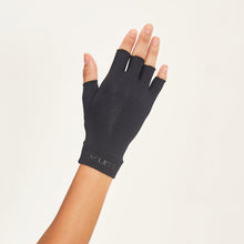 Indlæs billede i galleriet, Image 02: Uv Line Gants Short Gloves Uni Black Upf50+
