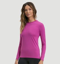 Indlæs billede i galleriet, Model Front: Uv Line T-Shirt Longsleeve Uvpro Fem Pink Upf50+
