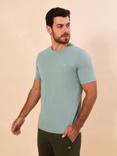 Indlæs billede i galleriet, Image 02: Uv Line T-Shirt Pour Homme T-Shirt New Fit Masc Verde Agua Upf50+

