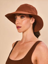 Indlæs billede i galleriet, Image 03: Uv Line Bob Hat California Fem Cognac Upf50+
