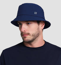 Indlæs billede i galleriet, Model Front: Uv Line Bob Hat Toronto Colors Masc Navy Blue Upf50+
