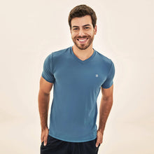 Indlæs billede i galleriet, Model Front: Uv Line T-Shirt Pour Homme T-Shirt Sport Fit Aco

